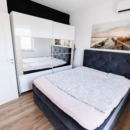 Apartment Lifestyle 6